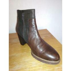 GABOR leren booties. NIEUW. Uitstekend. Maat 7 = 40½.