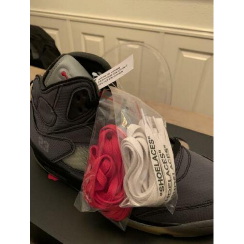 Jordan 5 Retro x Off White maat EU 45 US 11