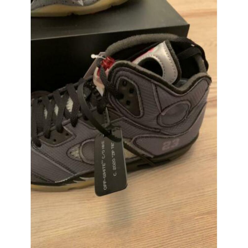 Jordan 5 Retro x Off White maat EU 45 US 11