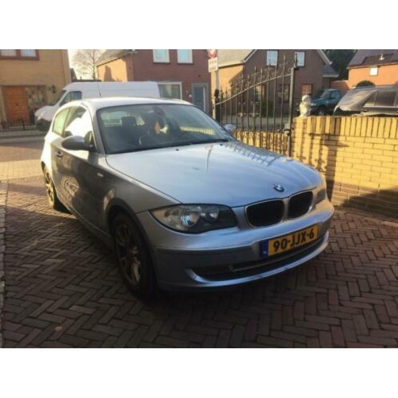 BMW 1-Serie 2.0 116D 3DR 2009 Blauw