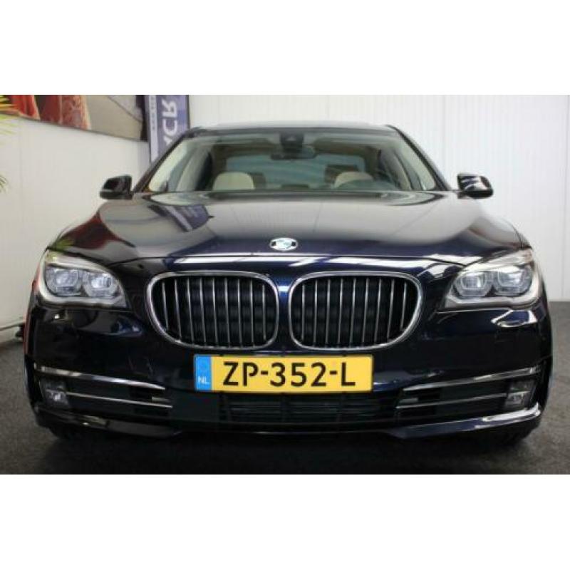 BMW 7 Serie 730d High Executive LEDER NAVI GLAZEN SCHUIF/KAN