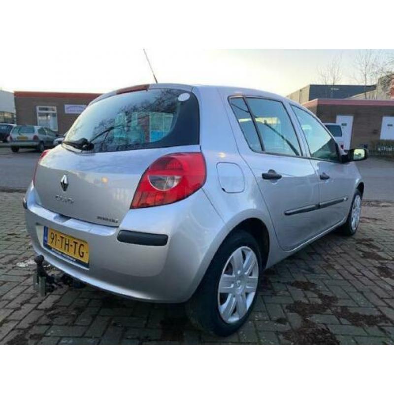 Renault Clio 1.2-16V Dynamique Comfort