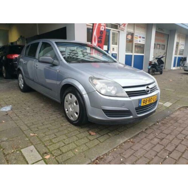 Opel Astra 1.6 Enjoy AUTOMAAT 5DR AIRCO CRUISE APK NAP