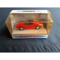 Dinky Collection Ferrari Dino 246 GTS rood DY24