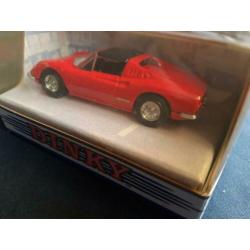 Dinky Collection Ferrari Dino 246 GTS rood DY24