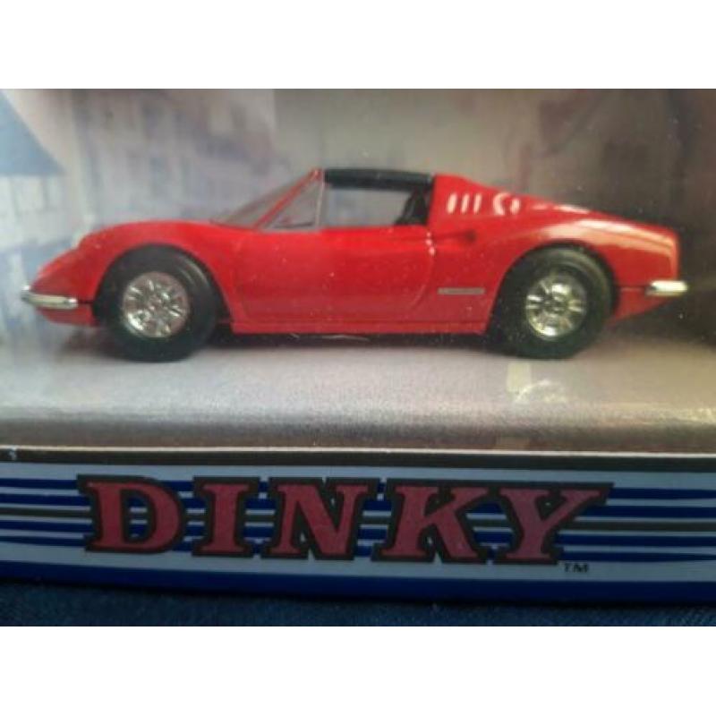 Dinky Collection Ferrari Dino 246 GTS rood DY24