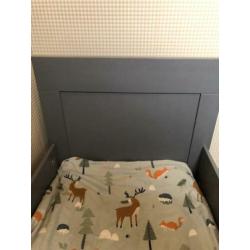 Stevig juniorbed peuterbed blauwgrijs