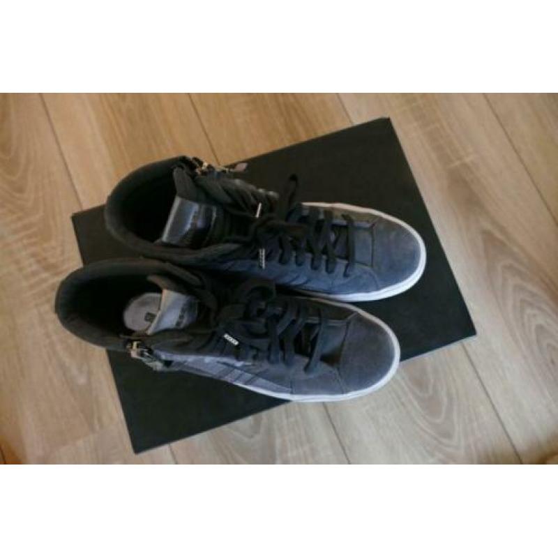 Kastopruiming! Diesel sneakers maat 38, grijsblauw zgan