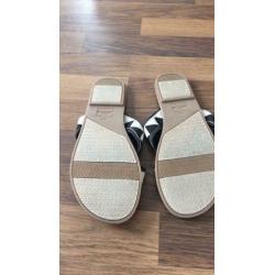 Slippers Toms maat 40