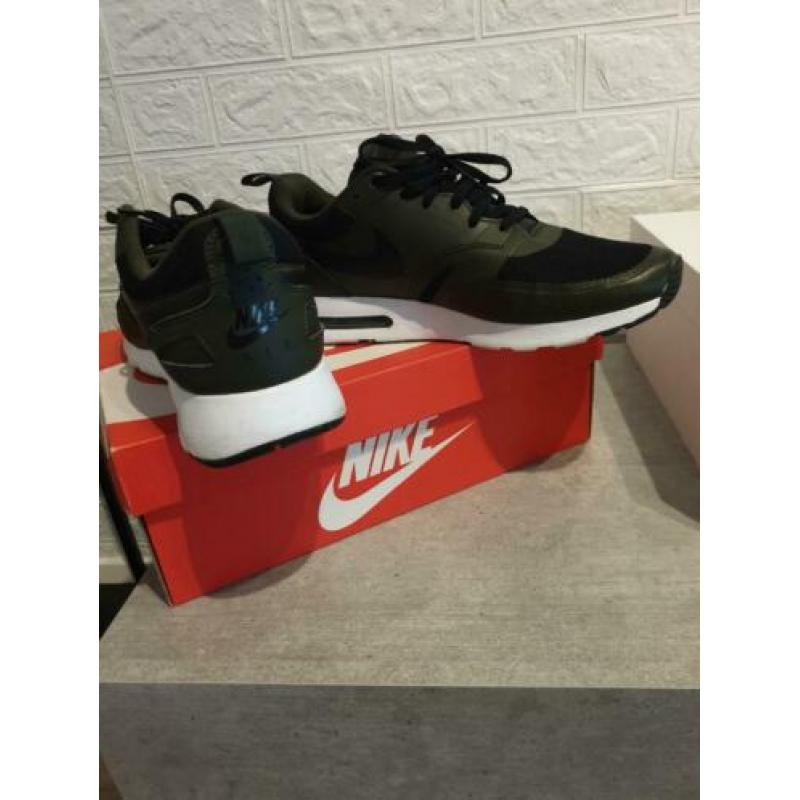 Nike air schoenen maat 44 zgan