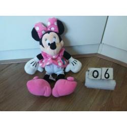 Nicotoy Disney minnie Mouse knuffel 29cm