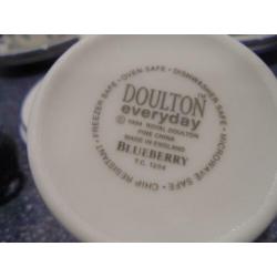 Royal Doulton Everyday Blue Berry kop en schotels