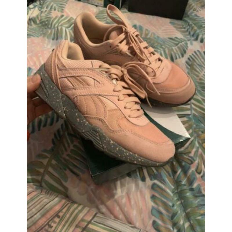 Puma sneakers