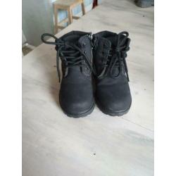 Te koop stoere boots maat 25