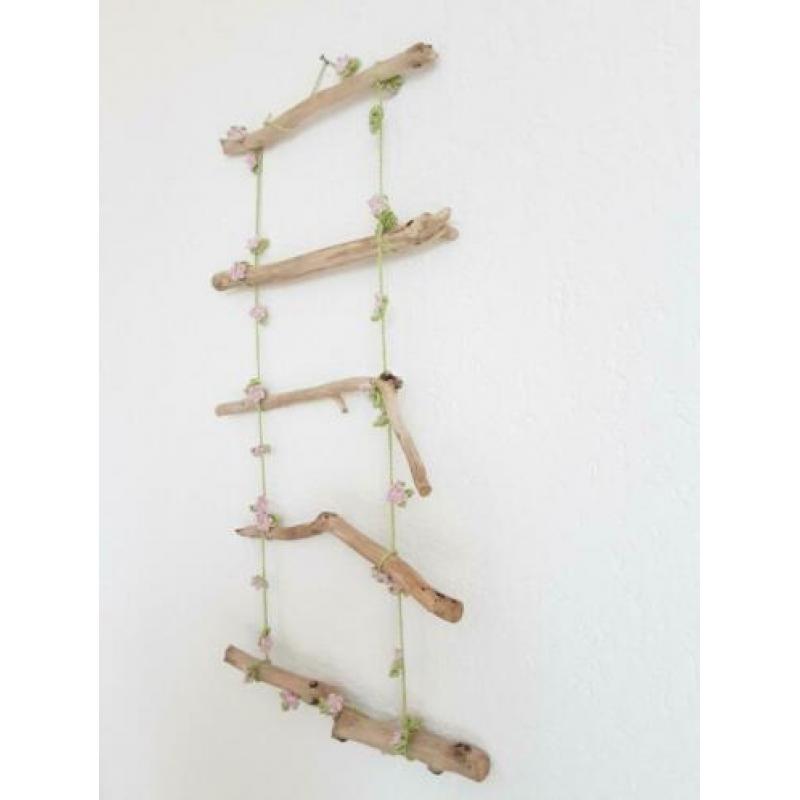 Kunstbloemen drijfhout ladder decoratie