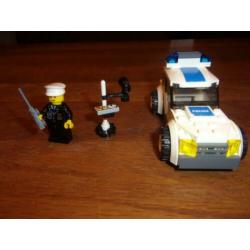 Lego Town 7236-2 Police Car , Blue Logo uit 2008