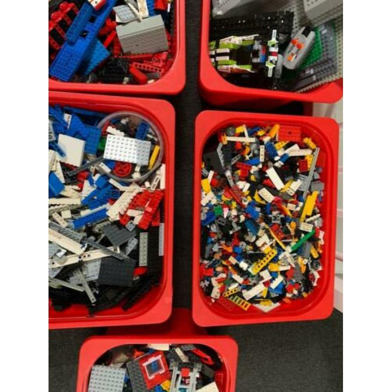 Ruim 25 kilo LEGO