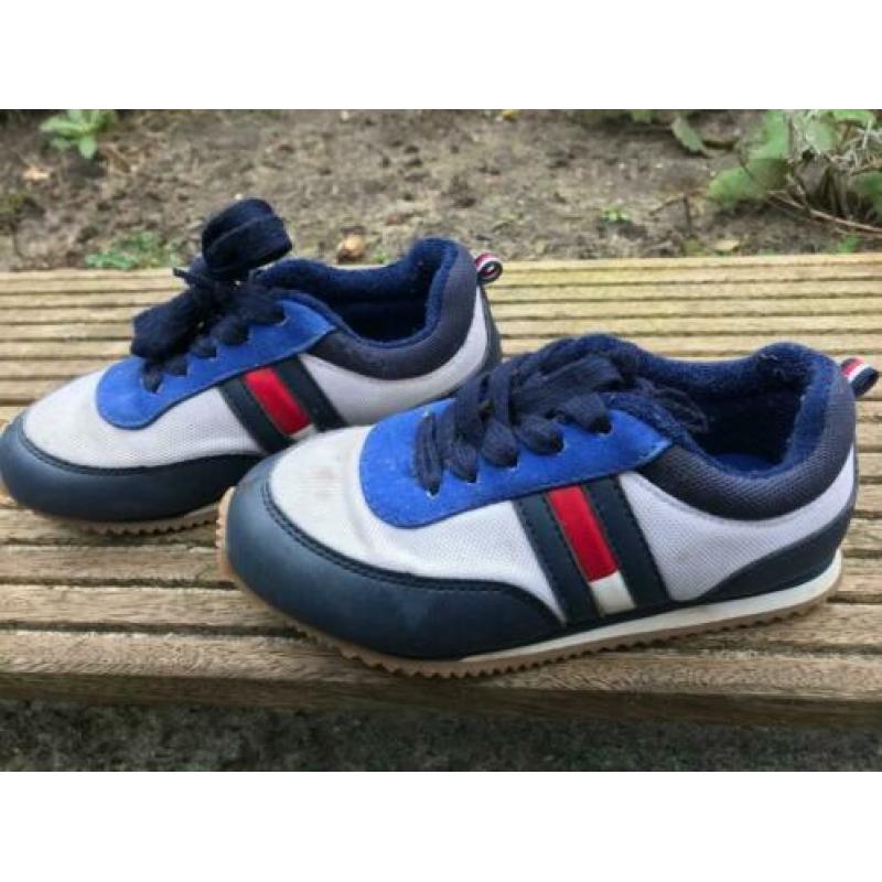 Tommy Hilfiger sportschoenen mt 30 jongens