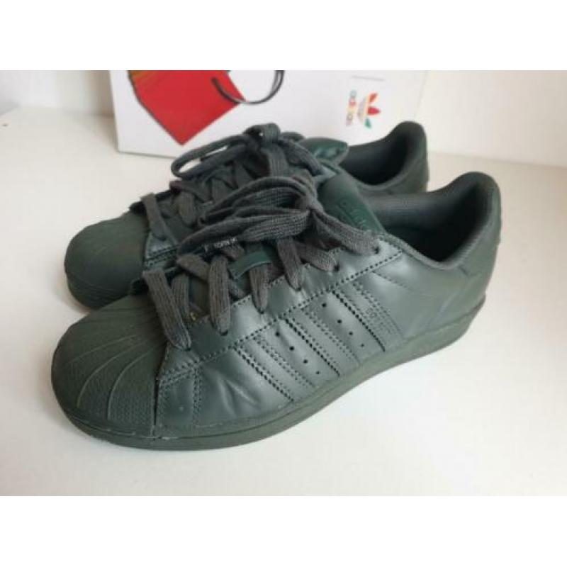 Adidas pharrell williams maat 37 1/3 groen sneakers