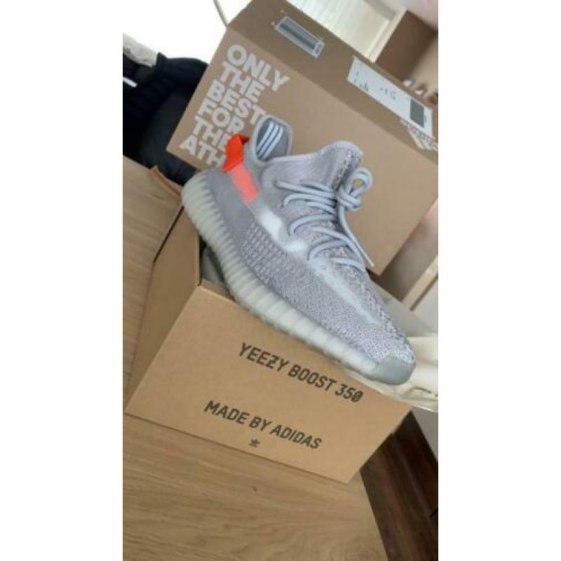 Nieuwste Yeezy’s ongedragen 42 2/3