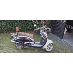 Fosti retro scooter (45km)