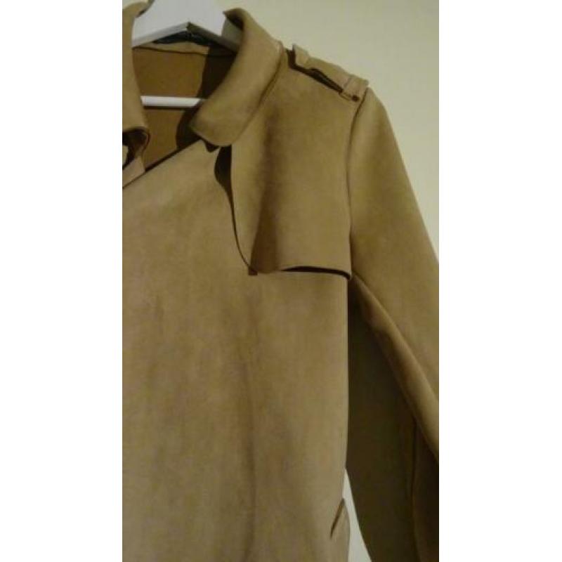 Zara camel / beige suede trenchcoat met ceintuur maat S