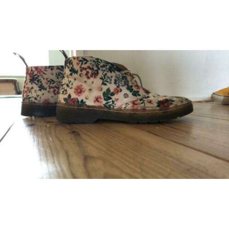 Dr Martens mt39