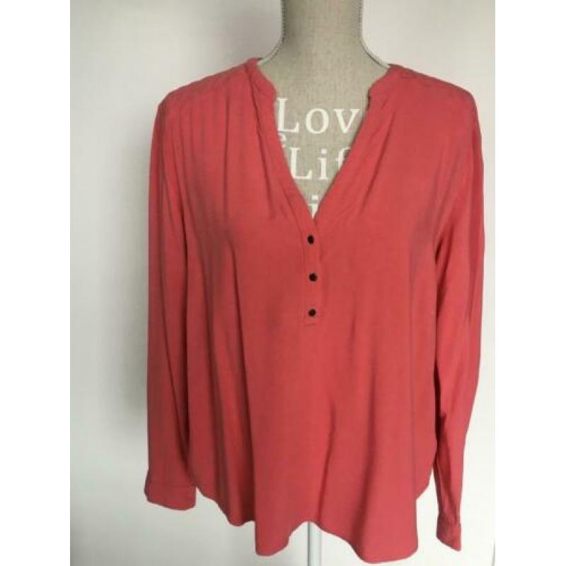 Zeer mooie blouse Esprit. Kleur oud-roze maat L/42