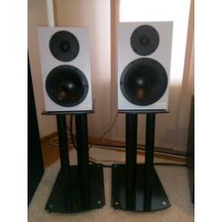 Chiropter 110B - Monitor speaker met SEAS en AudioTechnology