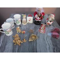 Kerstdecoratie en 3 Kerstbekers